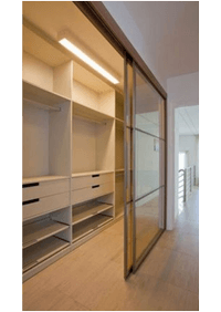 Линейная гардеробная комната с дверями купе Черногорск